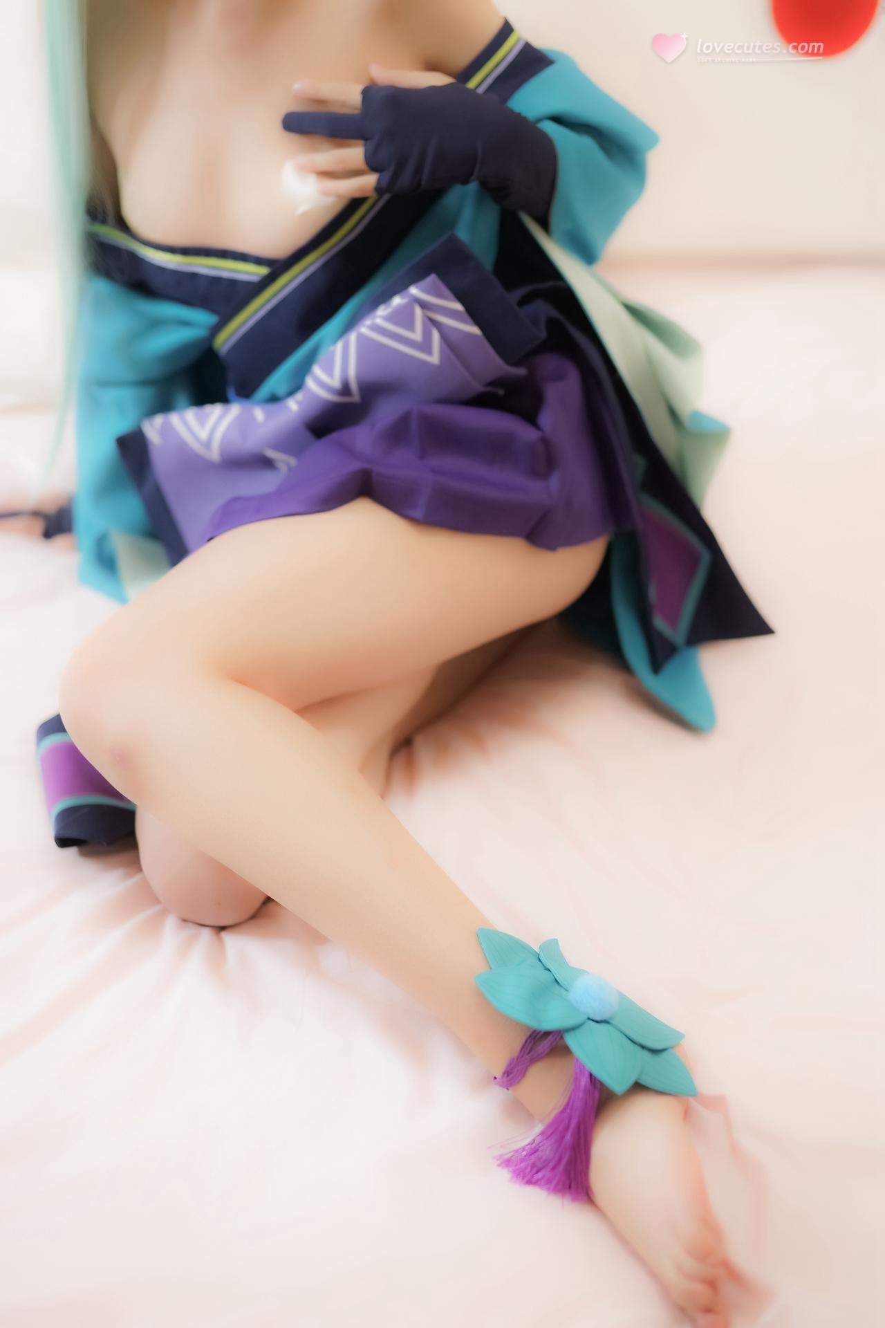 [Cosplay] Shaonv Yinghua - Aoandon: adult styling topless details curvy hips photo set 104P