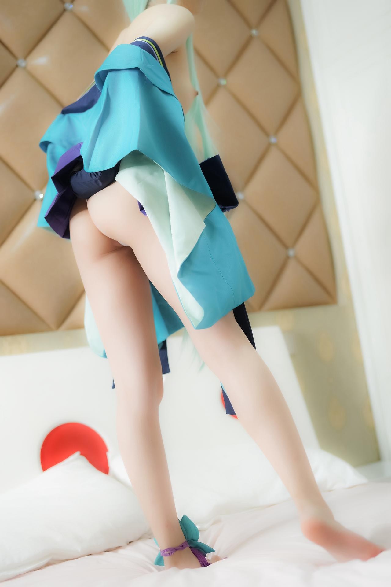 [Cosplay] Shaonv Yinghua - Aoandon: adult styling topless details curvy hips photo set 104P