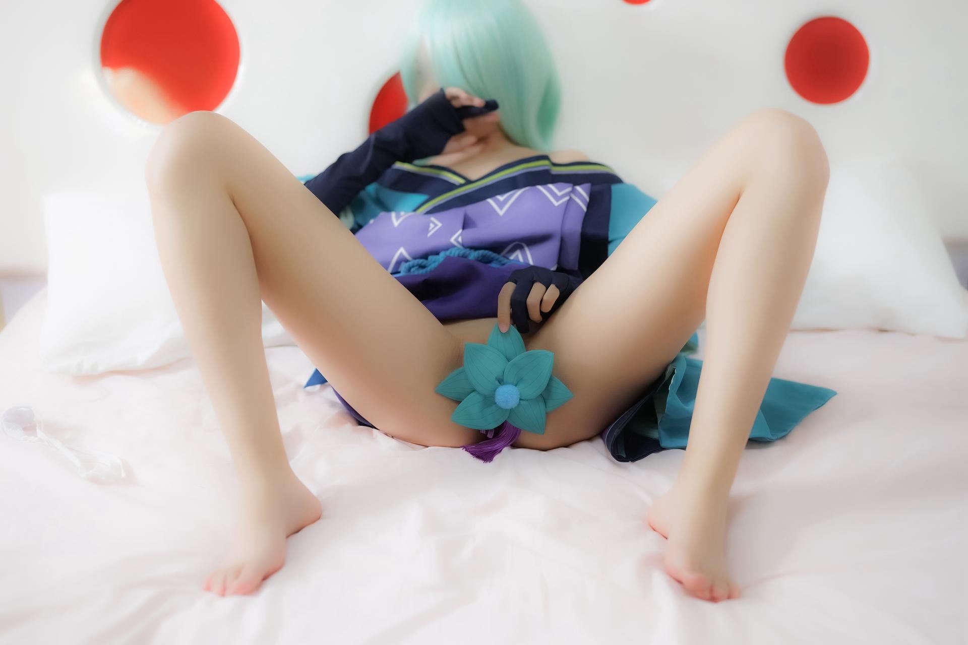 [Cosplay] Shaonv Yinghua - Aoandon: adult styling topless details curvy hips photo set 104P