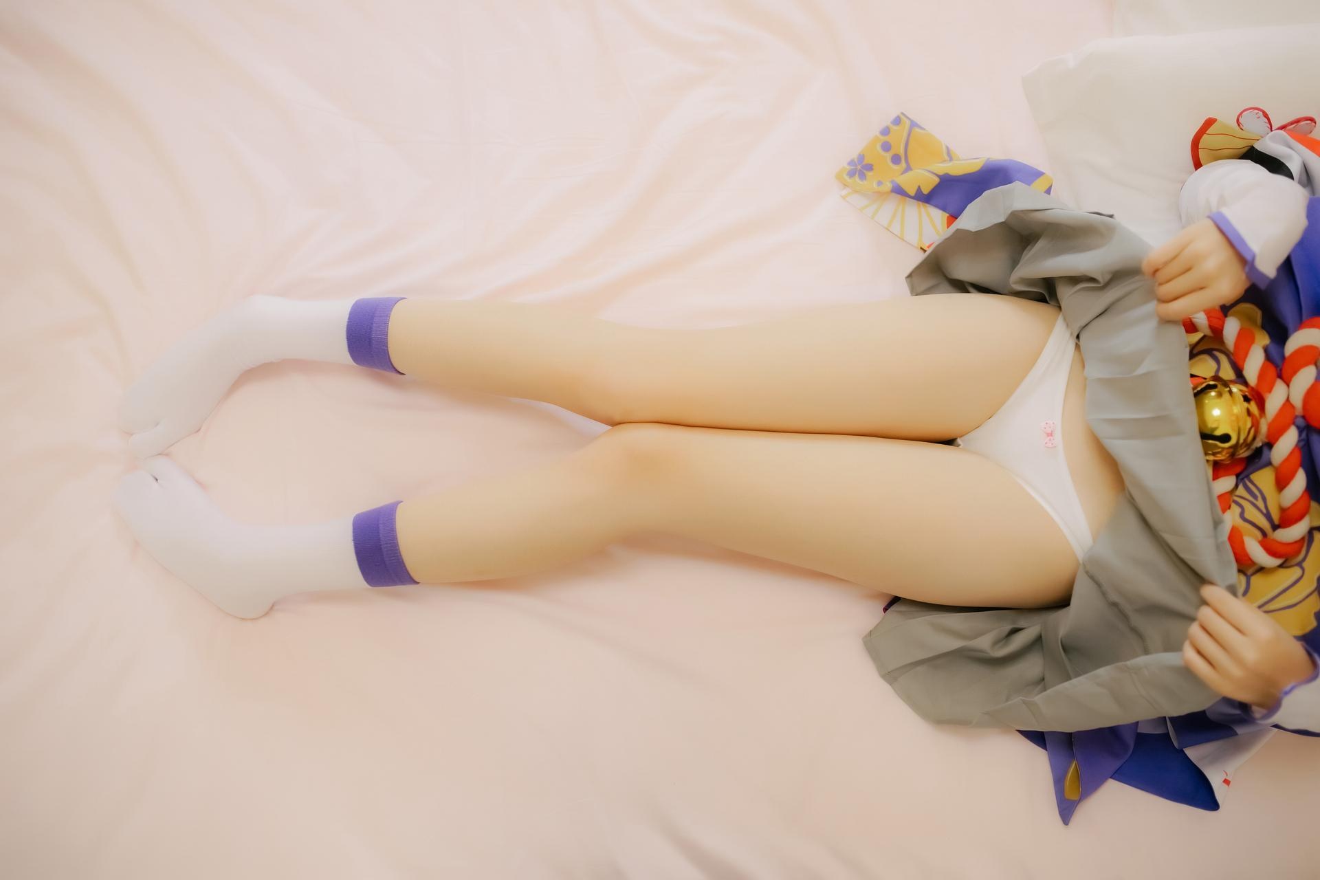 [コスプレ] Shaonv Yinghua - Onmyoji Yuki Onna: 大胆な構成 露出表現 ヒップライン 写真集 96P