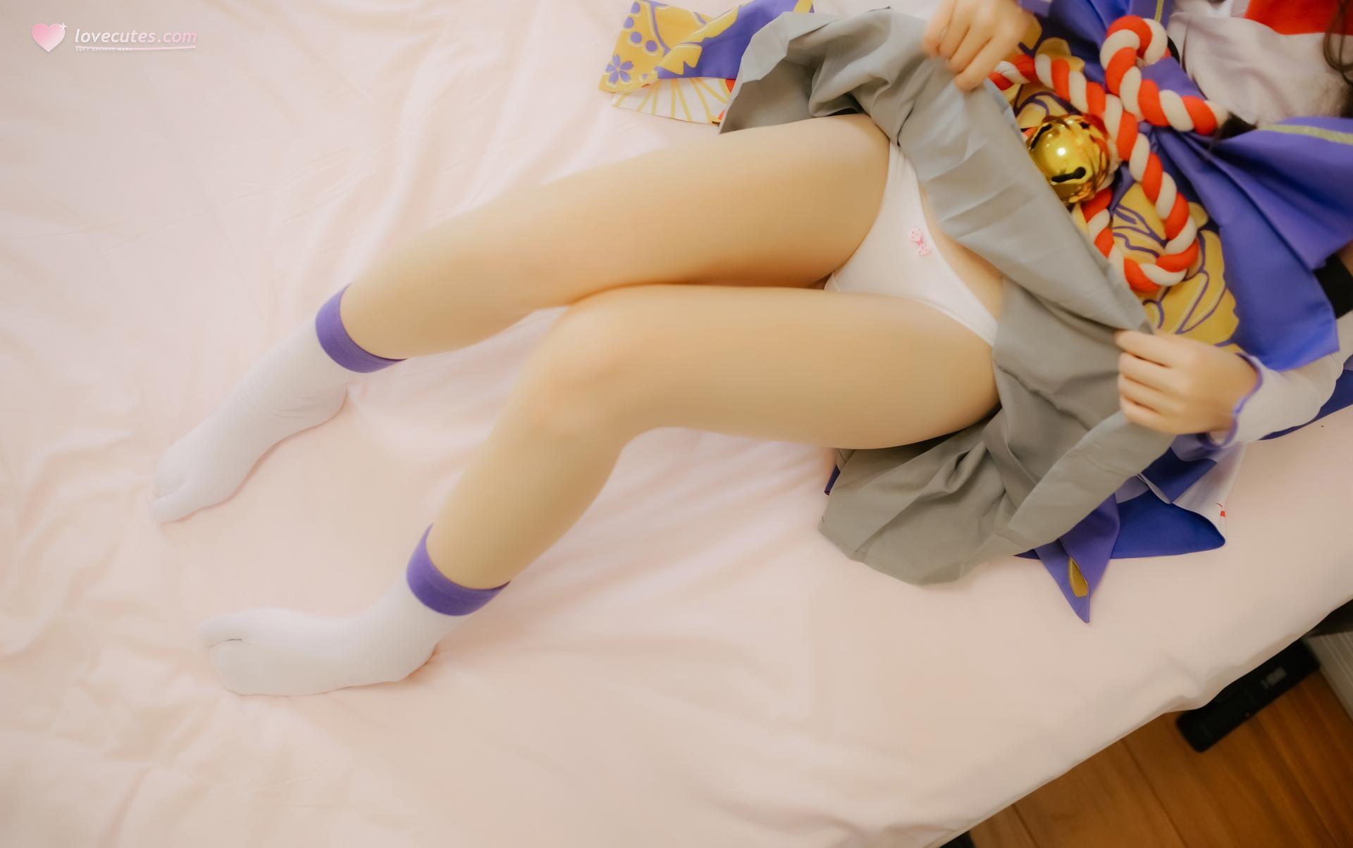 [cosplay] 少女映画 - 阴阳师 雪女：翘臀露穴学生装大尺度角色还原 96P