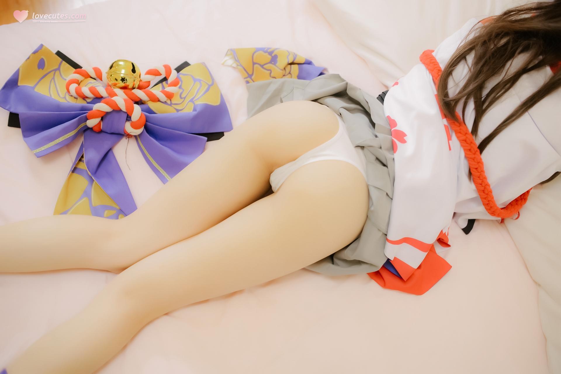 [Cosplay] Shaonv Yinghua - Onmyoji Yuki Onna: adult styling topless details curvy hips photo set 96P