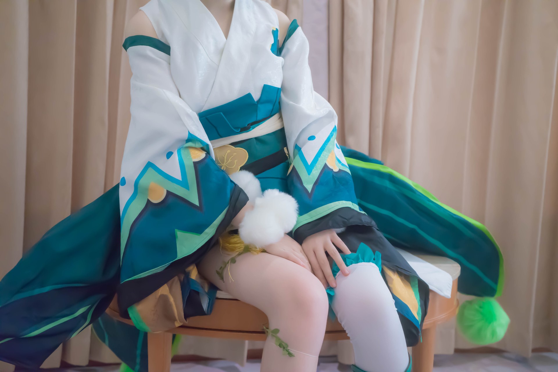 [cosplay] 少女映画 - 阴阳师 萤草：翘臀白丝露穴大尺度角色还原 91P1V