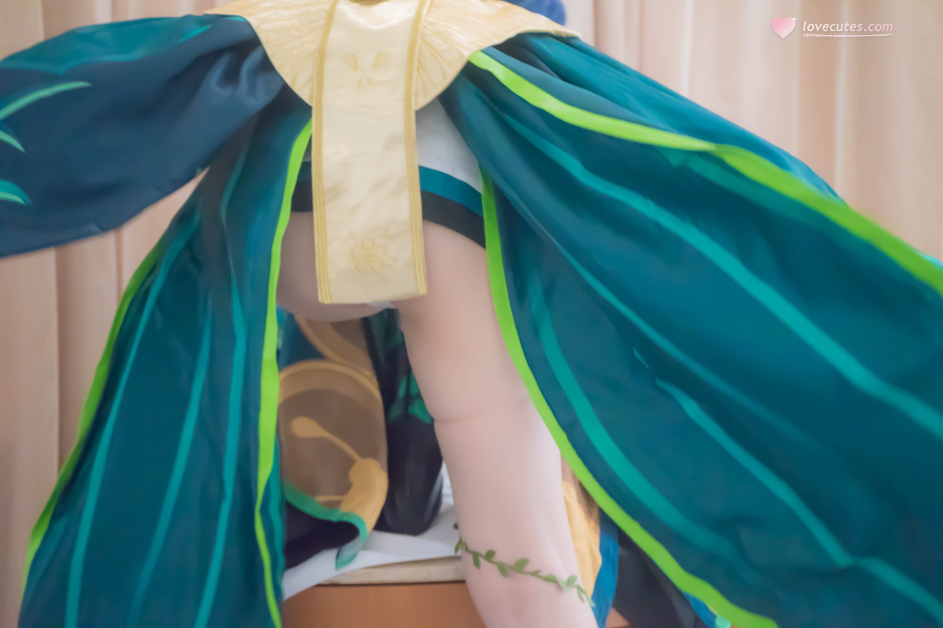 [cosplay] 少女映画 - 阴阳师 萤草：翘臀白丝露穴大尺度角色还原 91P1V