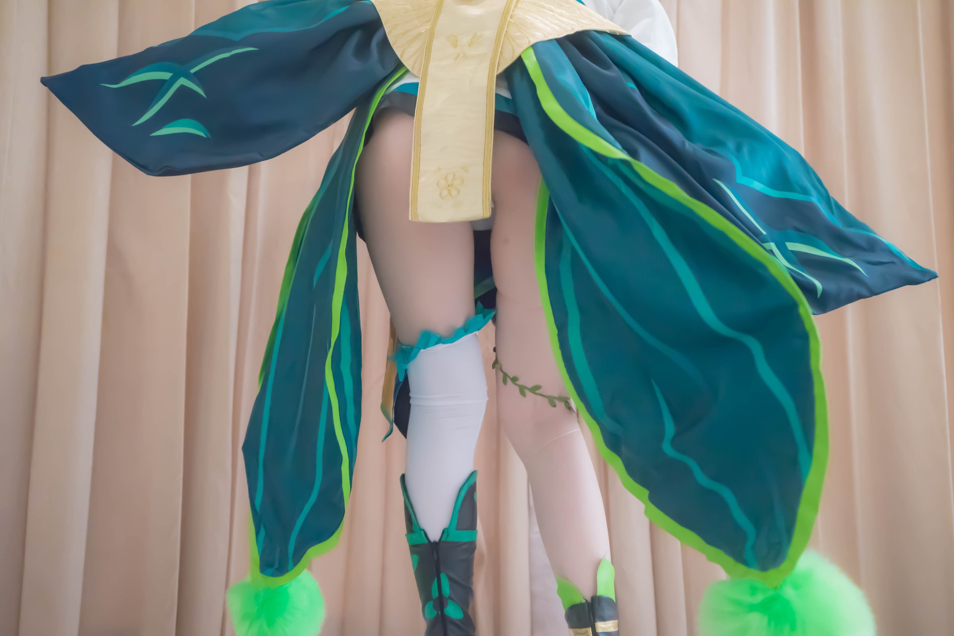 [cosplay] 少女映画 - 阴阳师 萤草：翘臀白丝露穴大尺度角色还原 91P1V