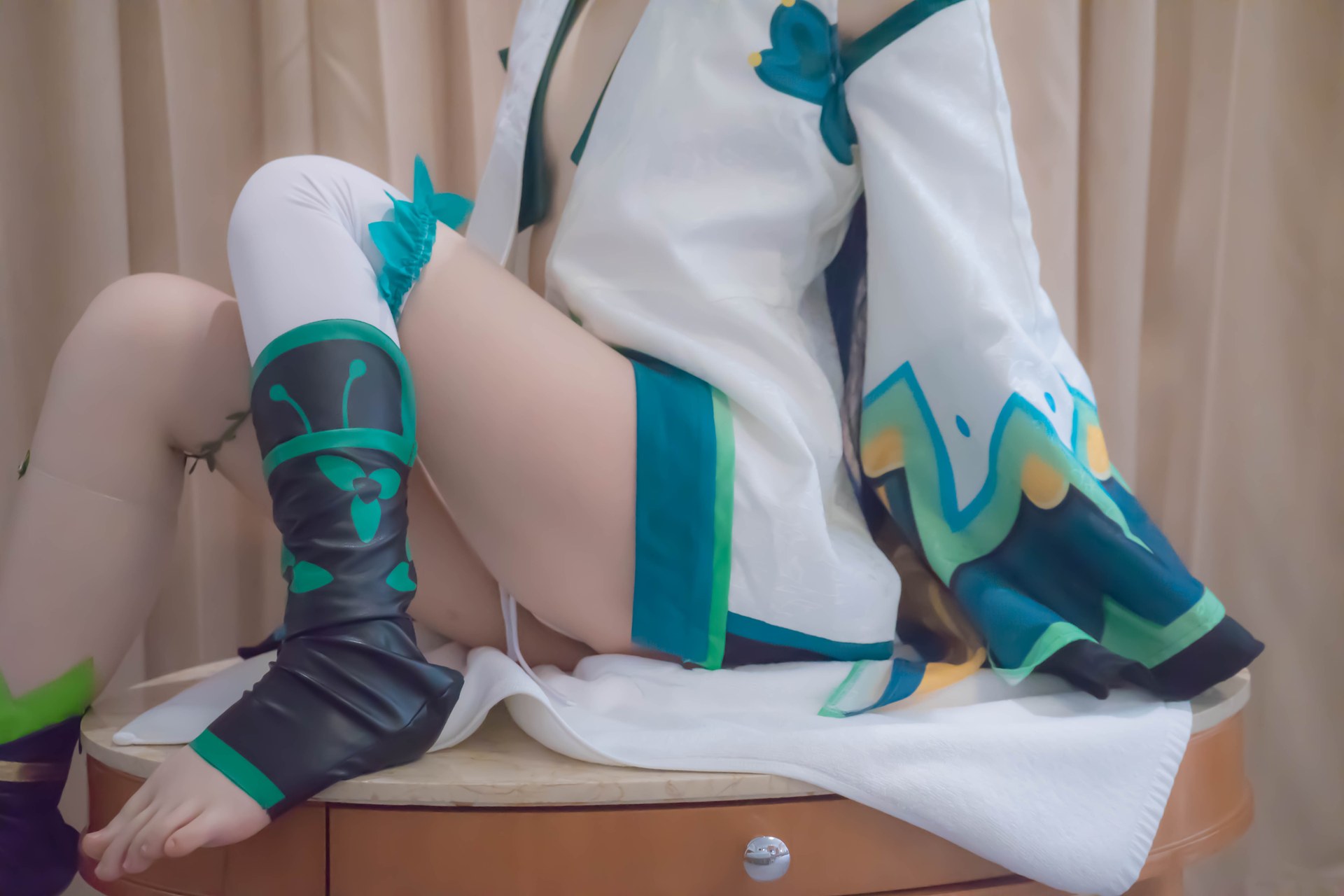 [コスプレ] Shaonv Yinghua - Onmyoji Hotarugusa: 大胆な構成 露出表現 ヒップライン 写真集 91P1V