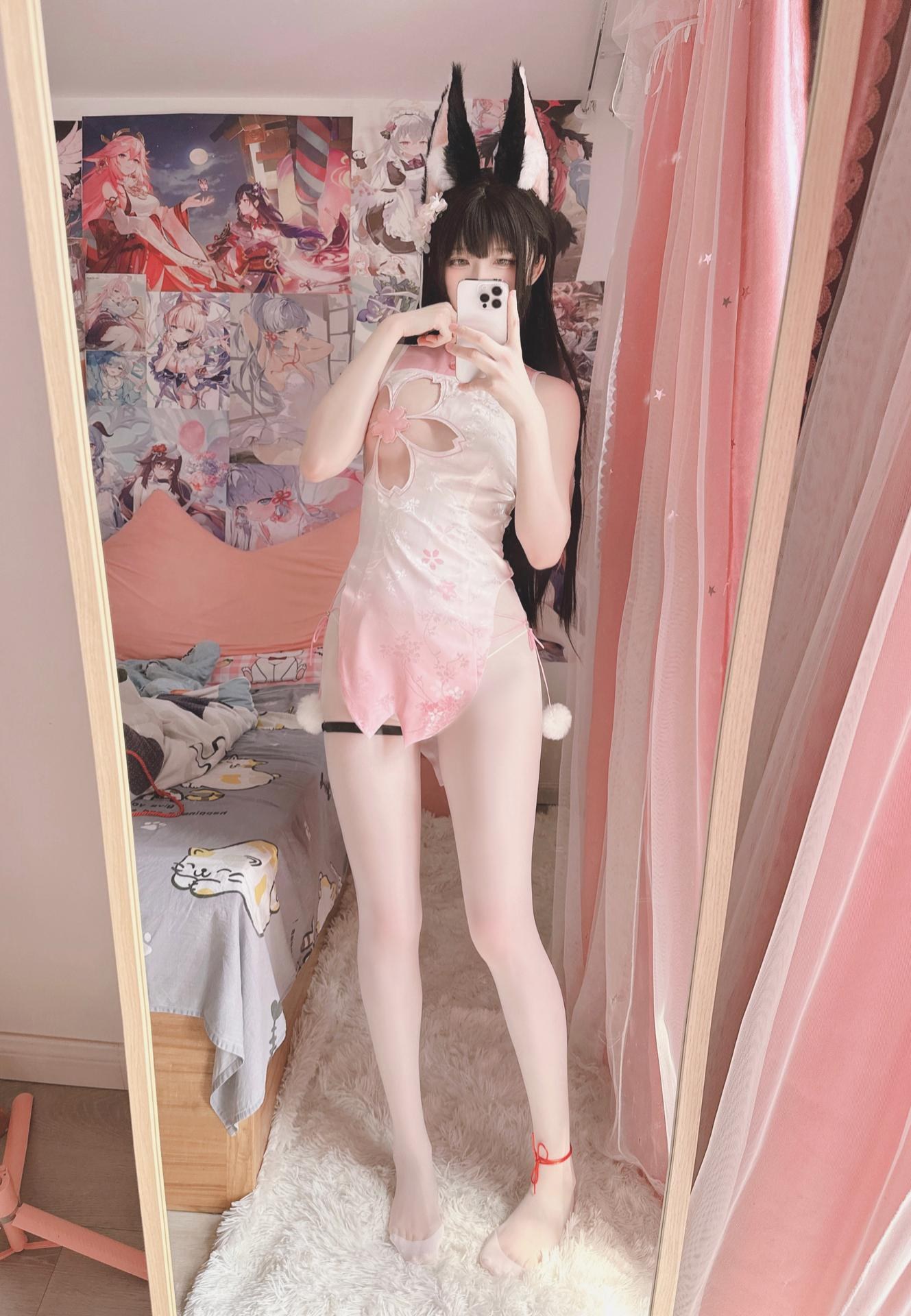 [cosplay] 习呆呆 - 长门：翘臀旗袍黑丝大尺度角色还原 20P3G2V