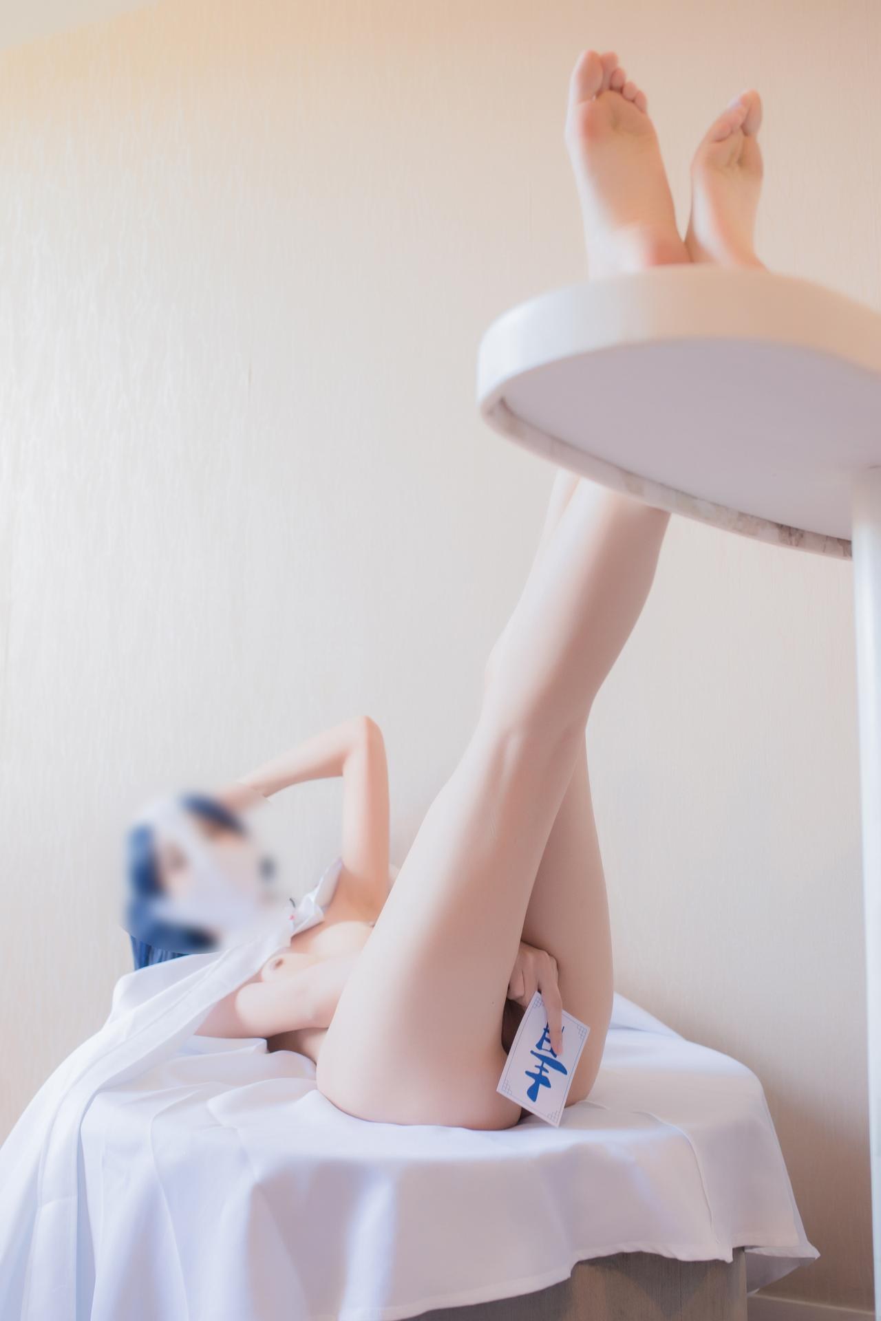 [私房] 少女映畫 - 華城綾女無碼版：無修正翹臀白虎私房寫真 60P