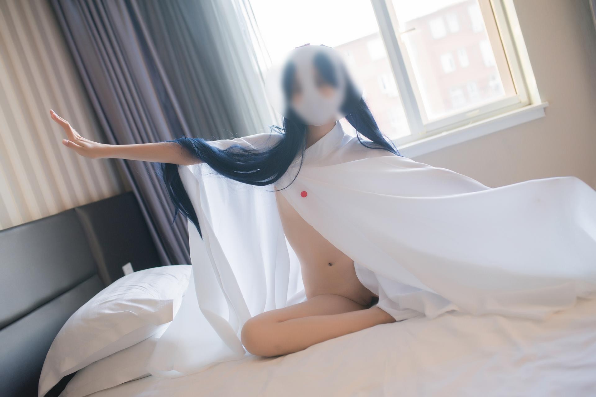 [私房] 少女映畫 - 華城綾女無碼版：無修正翹臀白虎私房寫真 60P