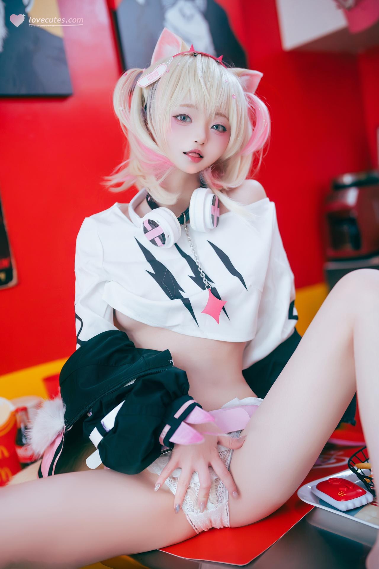 [Cosplay] Irisuare( - Red White Kemonomimi Video 23P1V