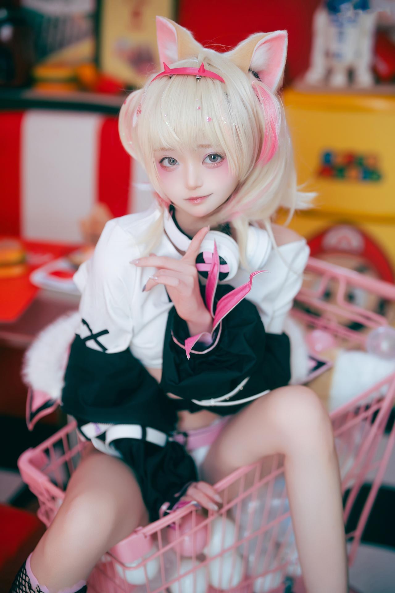 [Cosplay] Irisuare( - Red White Kemonomimi Video 23P1V