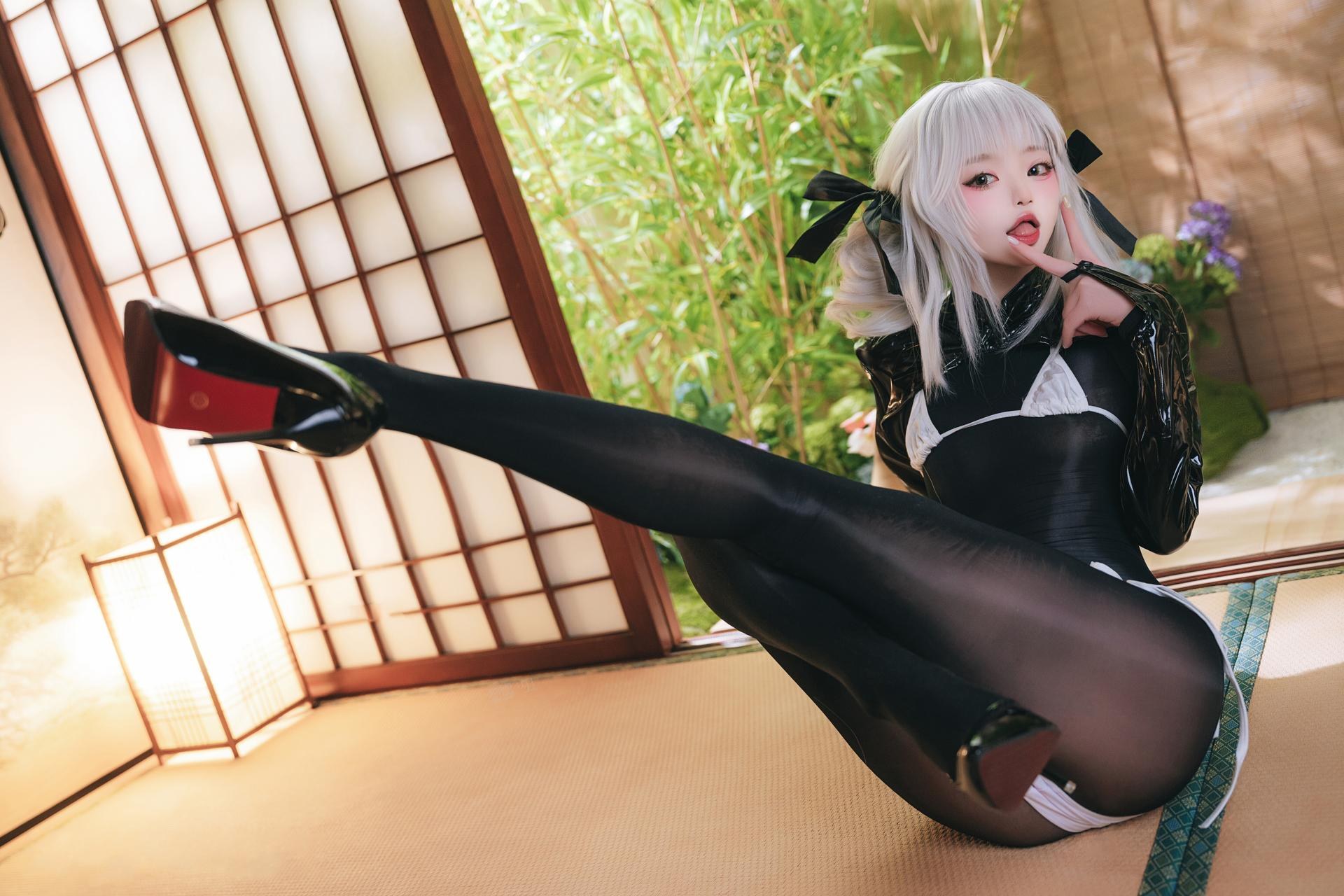 [Cosplay] Irisuare( - Black Stocking Bunny 17P