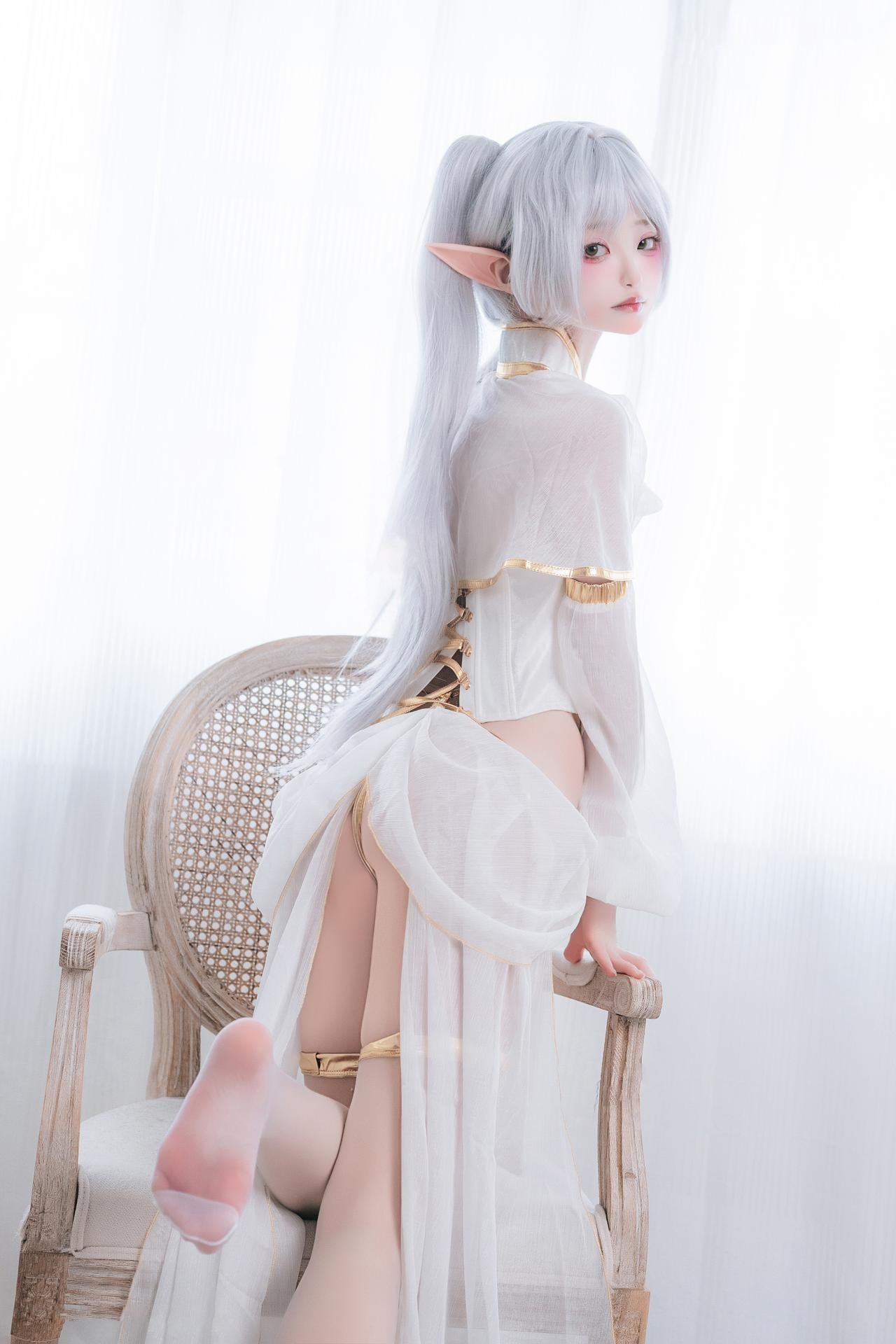 [cosplay] Irisuare(愛莉) - 葬送的芙莉蓮：芙莉蓮白髮魔法使 20P