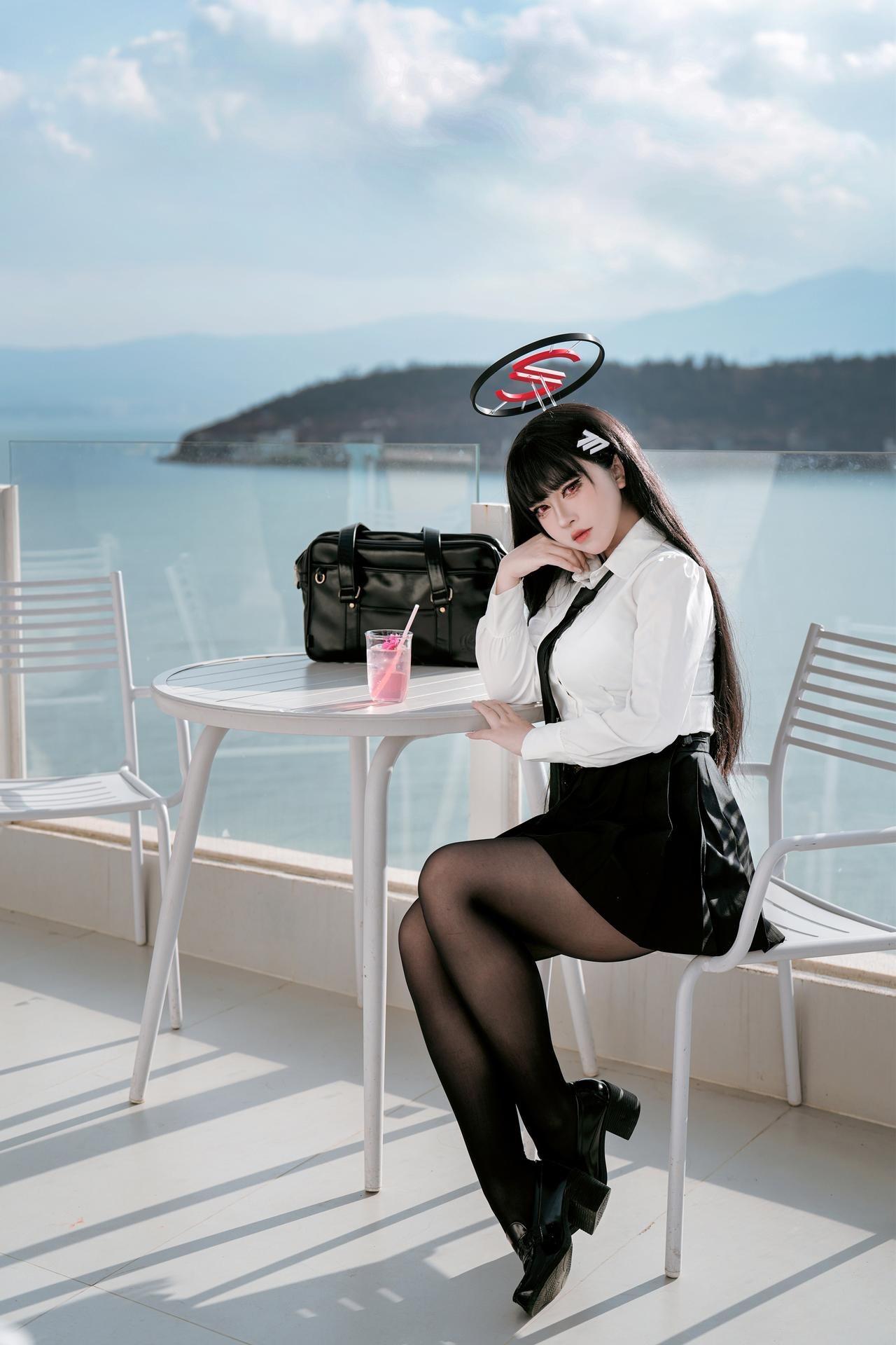 [cosplay] 半半子 - 蔚藍檔案 調月莉音：竞泳美腿大尺度 64P5V