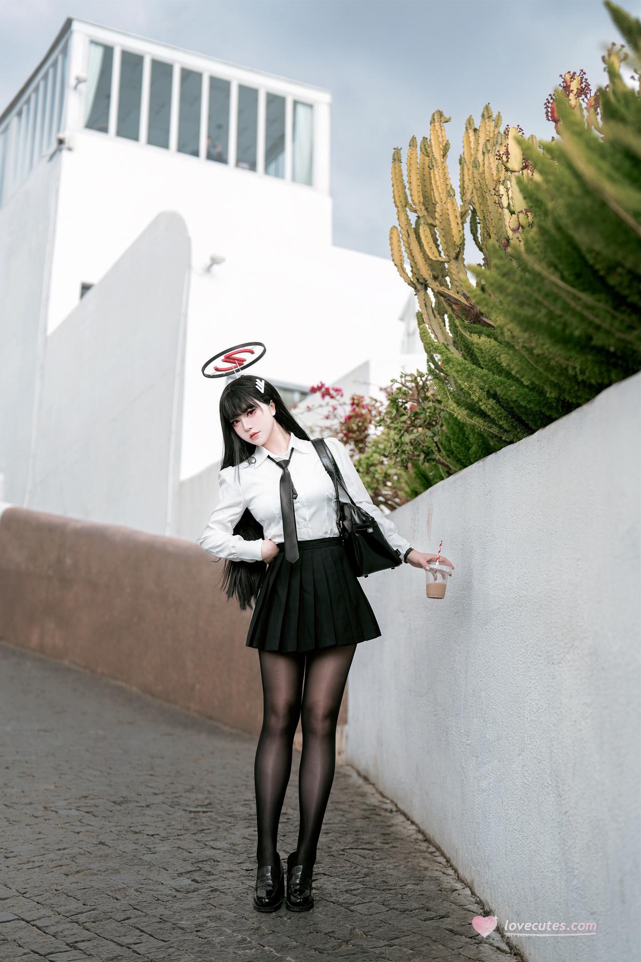 [cosplay] 半半子 - 蔚藍檔案 調月莉音：竞泳美腿大尺度 64P5V