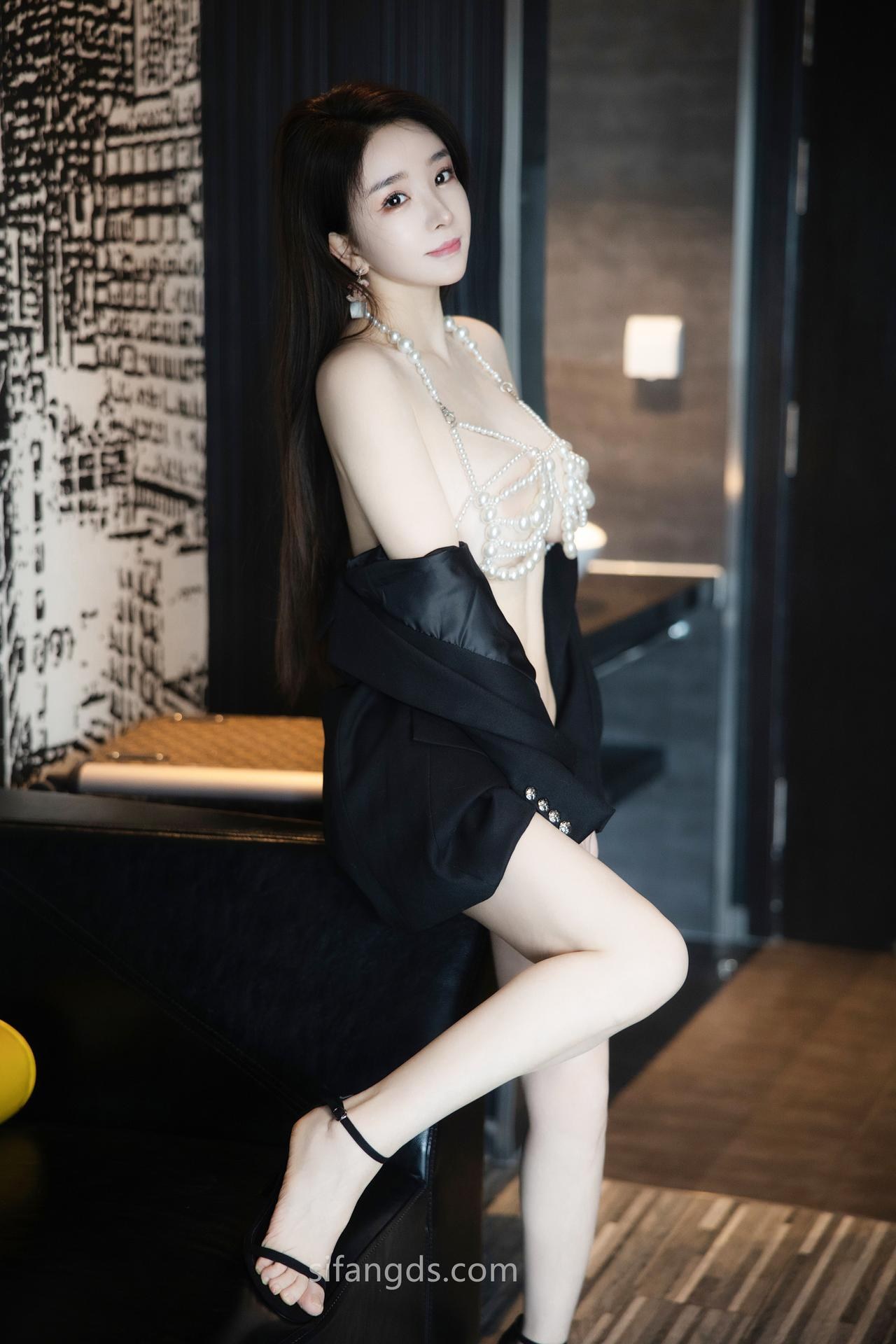 [모델] 雨儿酱eve - 슈런 R18 진주 란제리 영상 115P2V